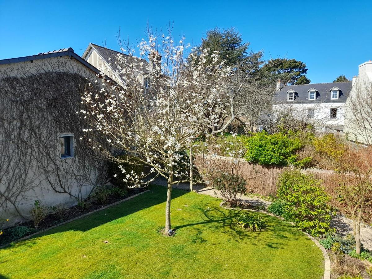 Maison Spacieuse Entre La Ville Et La Cote Saint-Martin-des-Champs  Bagian luar foto